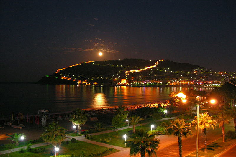 ALANYA BY NIGHT